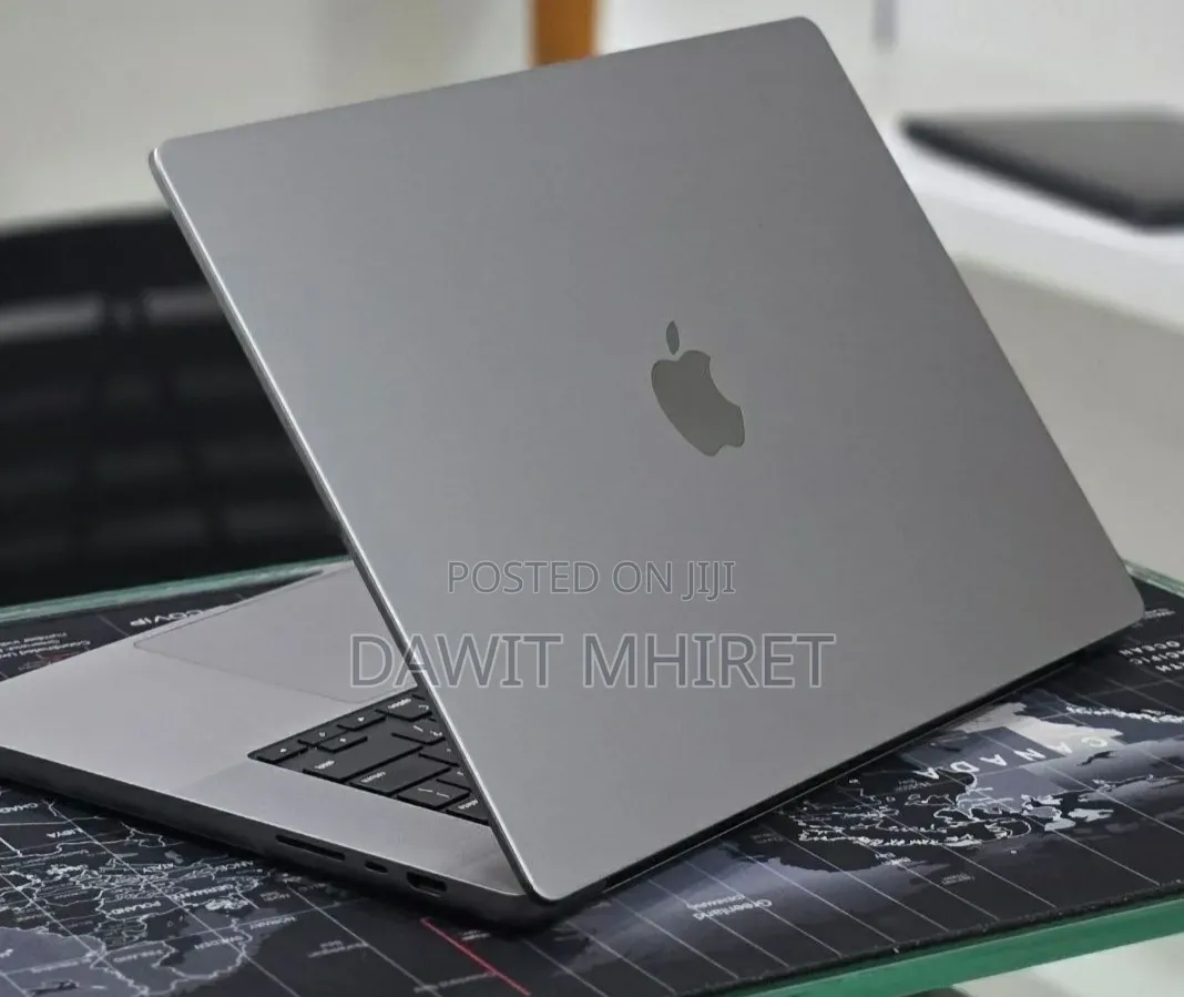 New Laptop Apple MacBook Pro 2022 M2 16GB Intel Core M2 SSD 512GB
