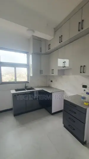 Furnished 3bdrm Apartment in Appartment, Yeka for sale
