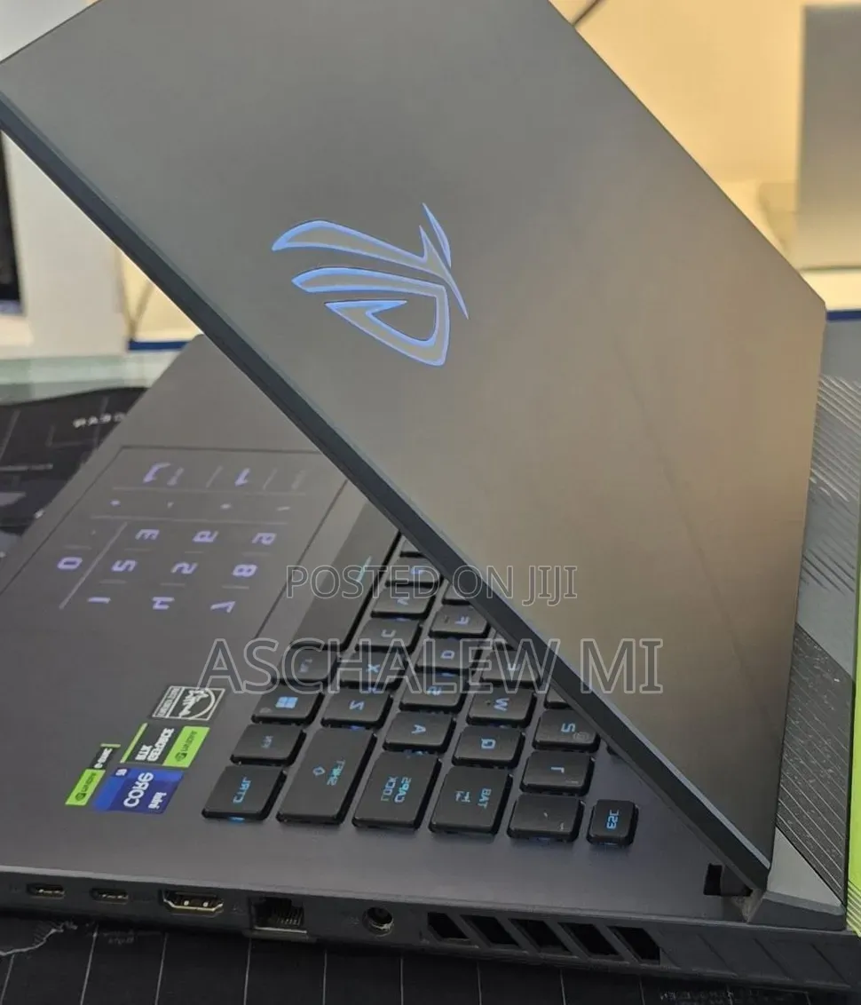 New Laptop Asus ROG Strix G16 16GB Intel Core i9 SSD 1T