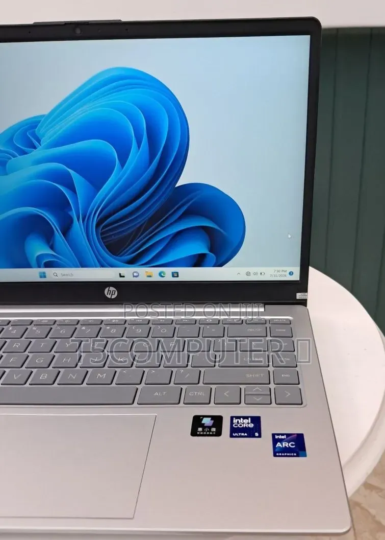 New Laptop HP Pavilion 15t 16GB Intel Core Ultra 7 SSD 1T