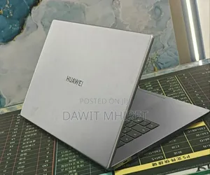 New Laptop Huawei 8GB SSD 256GB
