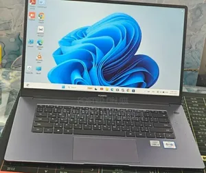 New Laptop Huawei 8GB SSD 256GB
