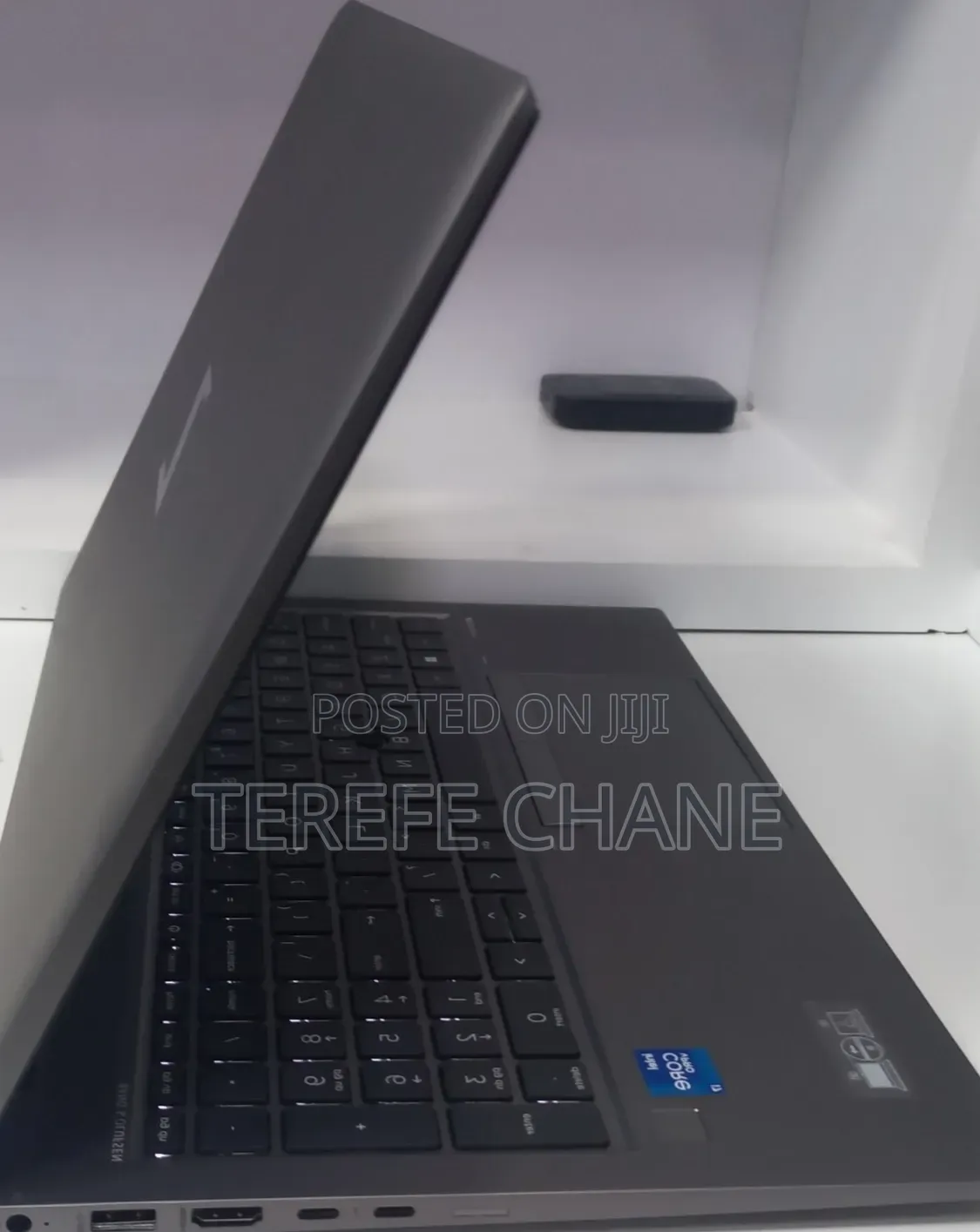 New Laptop HP ZBook Firefly G8 16GB Intel Core i7 SSD 512GB