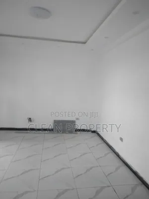 2bdrm House in Ckean Properties, Bole for rent