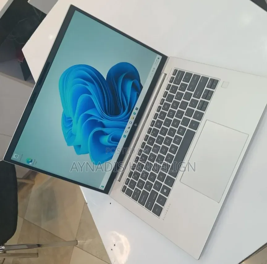 New Laptop HP EliteBook 840 G9 16GB Intel Core i7 SSD 512GB