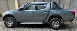 Mitsubishi L200 2007 Matt Black