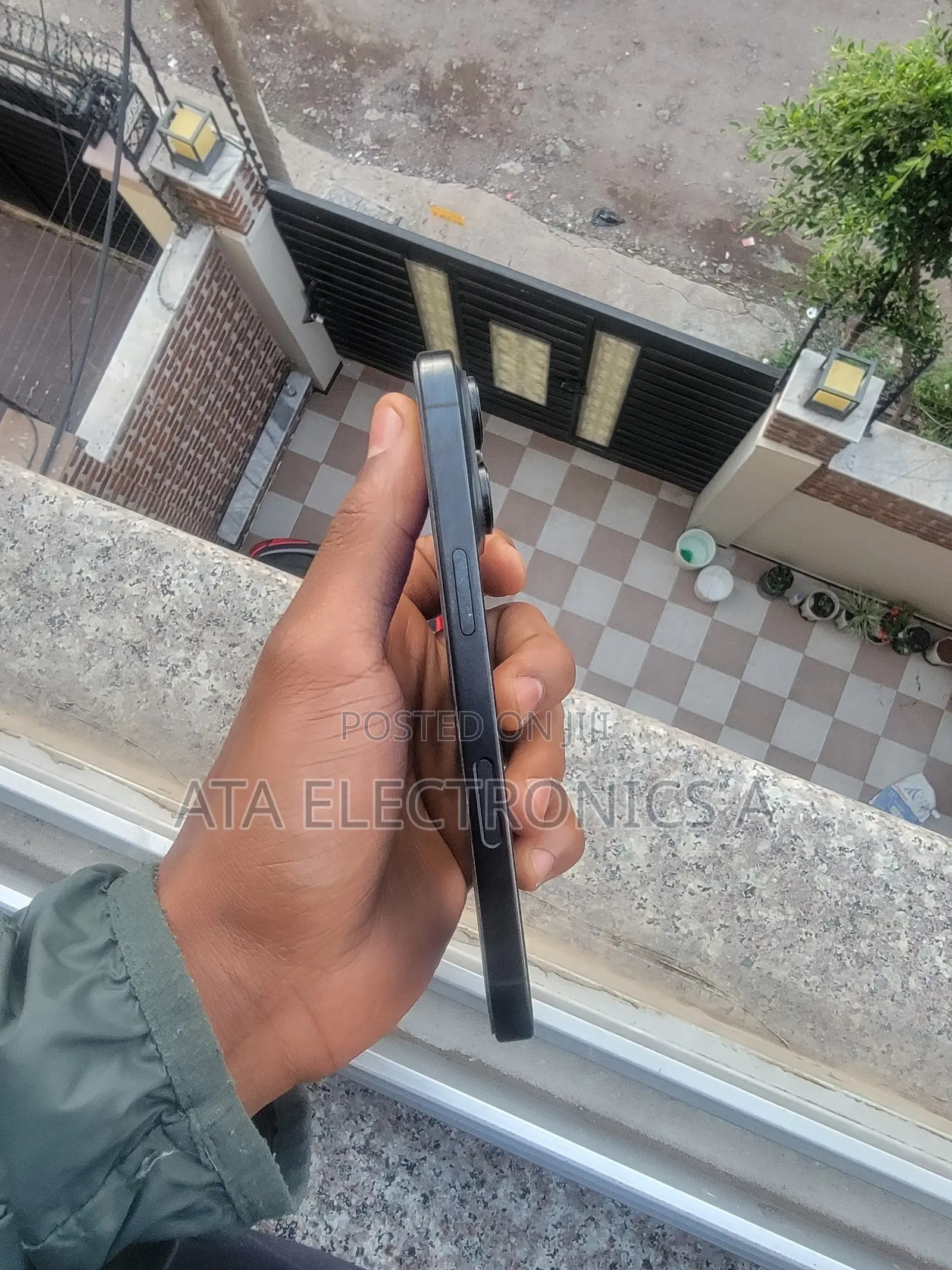 Apple iPhone 16 Pro 256 GB Graphite