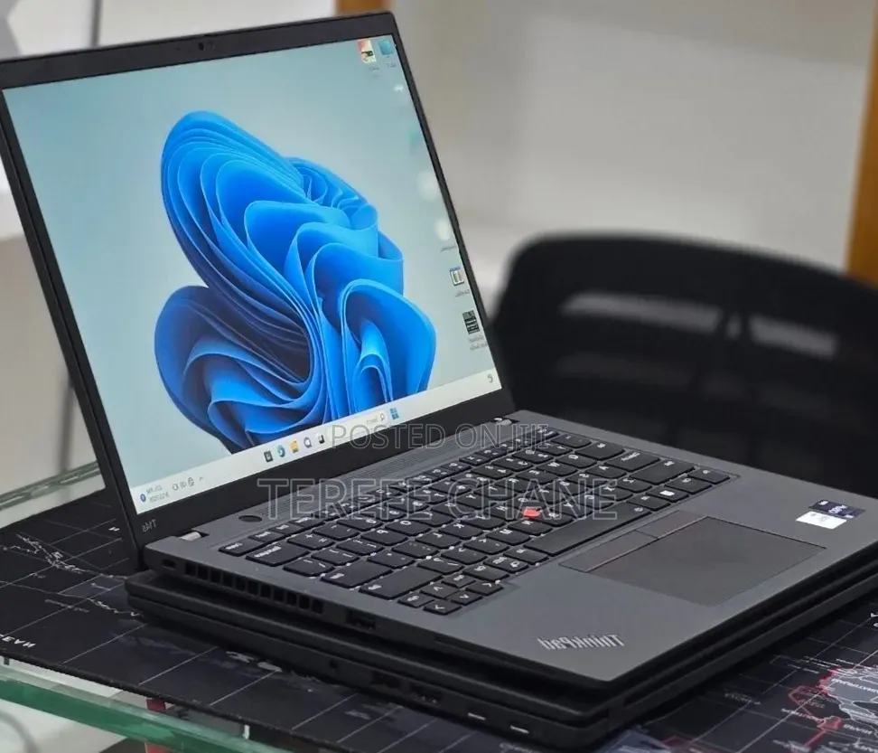 New Laptop Lenovo ThinkPad T14s Gen 1 16GB Intel Core i7 SSD 512GB