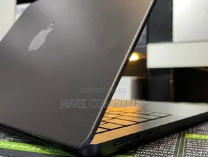 New Laptop Apple MacBook Pro 2024 M4 Max 48GB Apple M4 Max SSD 2T