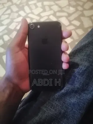 Apple iPhone 7 32 GB Black