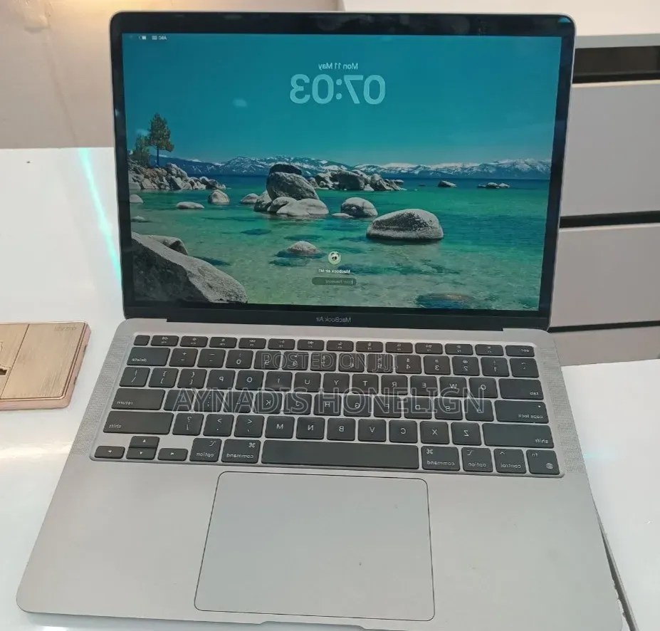 New Laptop Apple MacBook Air 2020 M1 16GB Apple M1 SSD 512GB