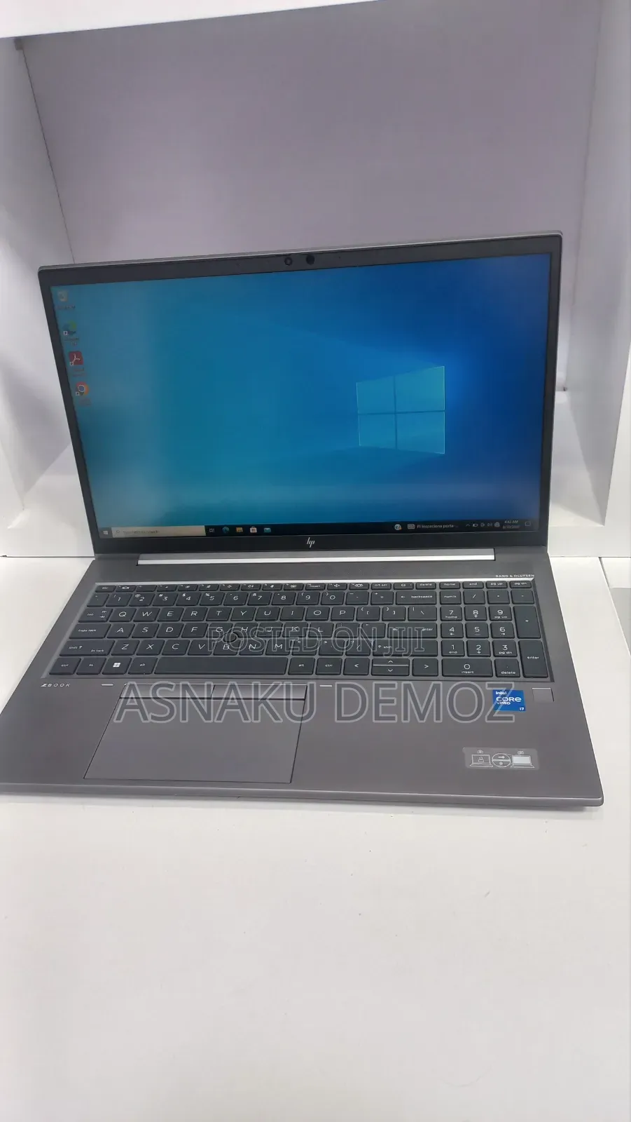 New Laptop HP ZBook Firefly G8 16GB Intel Core i7 SSD 512GB