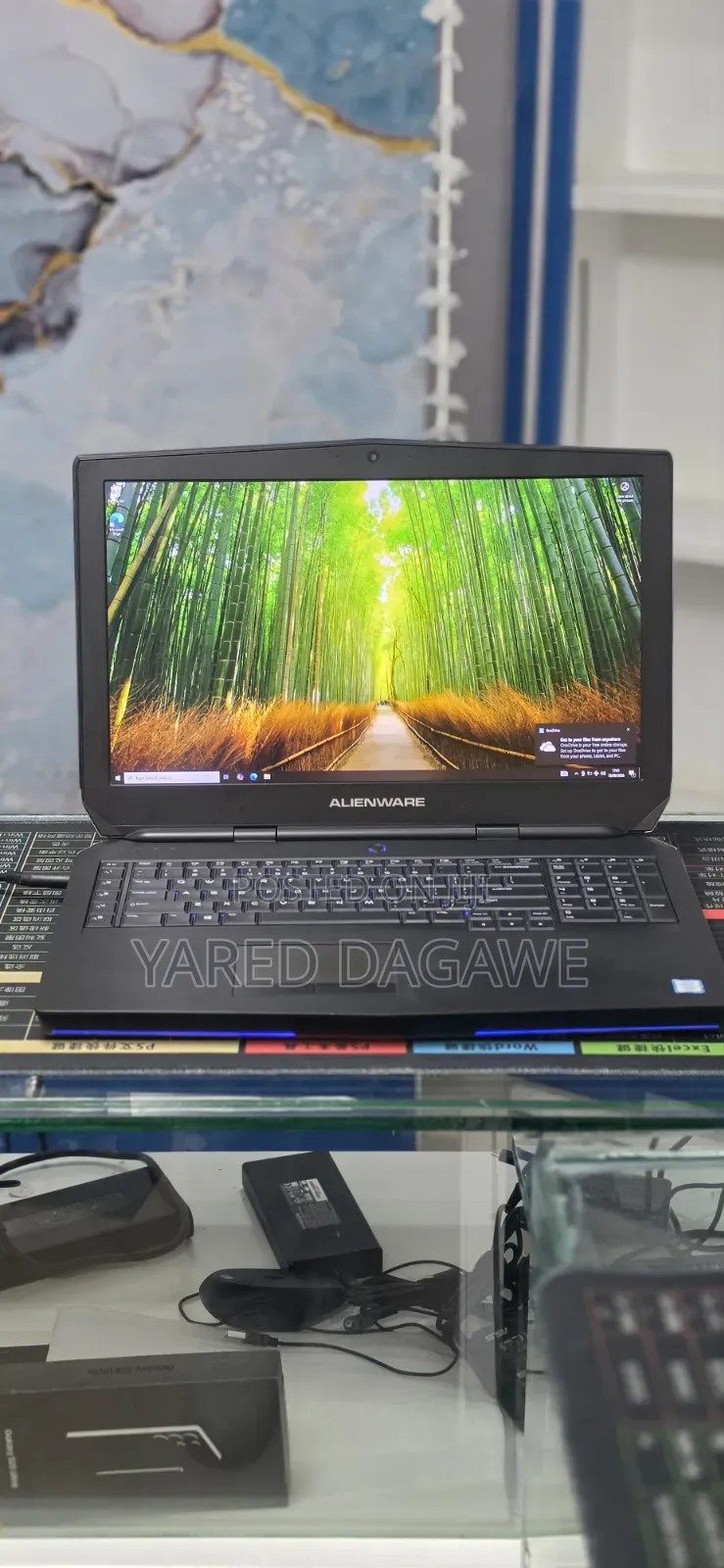 New Laptop Alienware M17 R3 8GB Intel Core i7 SSD 256GB