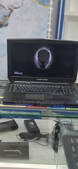 New Laptop Alienware M17 R3 8GB Intel Core i7 SSD 256GB