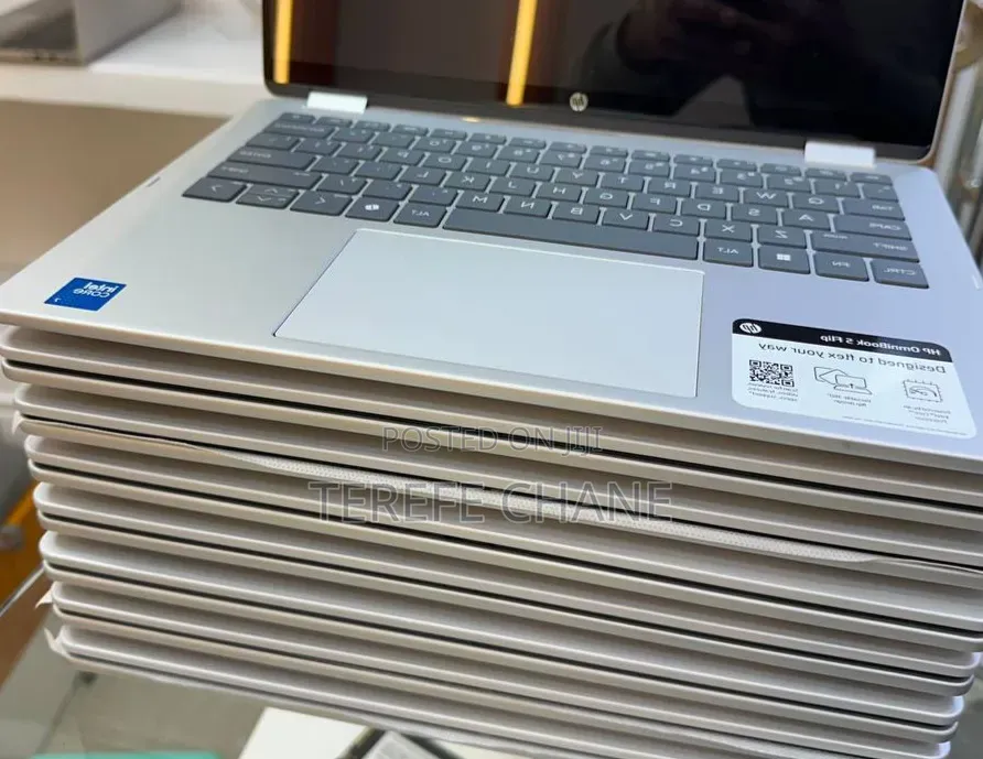 New Laptop HP OmniBook 7 14" 16GB Intel Core 7 SSD 512GB