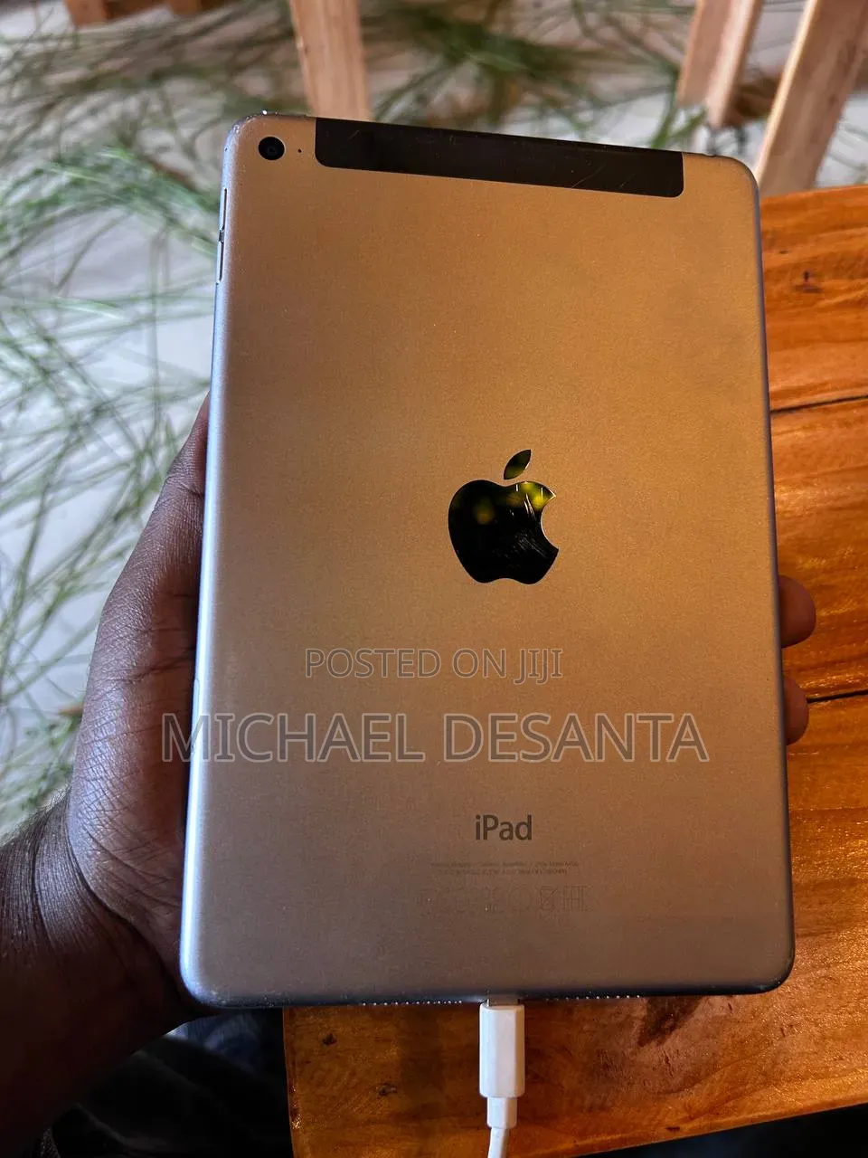 Apple iPad mini 4 128 GB Silver