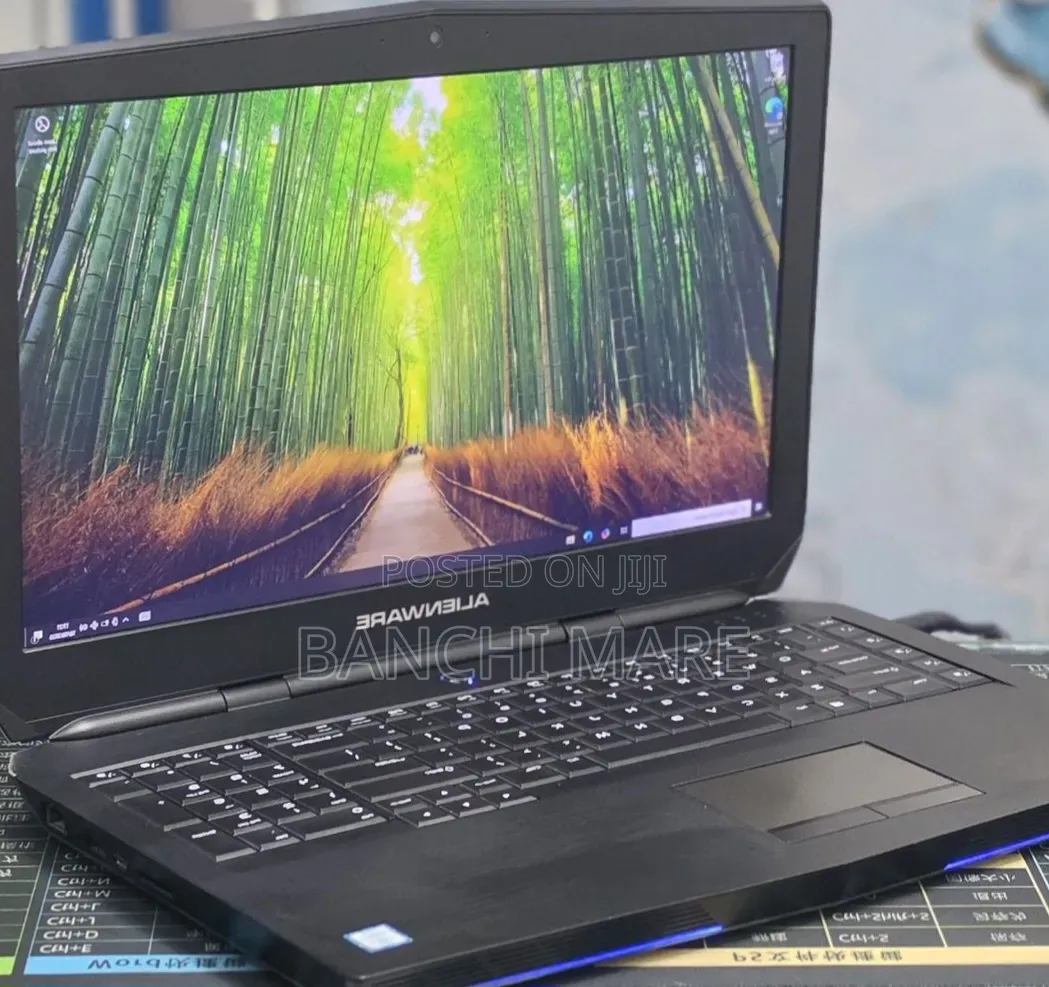 New Laptop Alienware 17 R3 8GB Intel Core i7 SSD 256GB