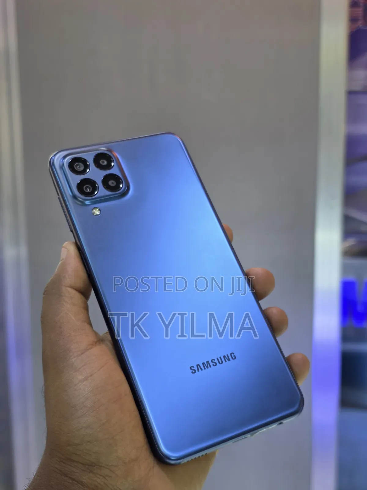 New Samsung Galaxy M33 5G 128 GB Blue