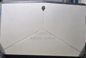 New Laptop Alienware M17 R3 8GB Intel Core i7 SSD 256GB