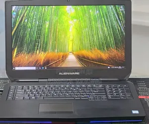 New Laptop Alienware M17 R3 8GB Intel Core i7 SSD 256GB