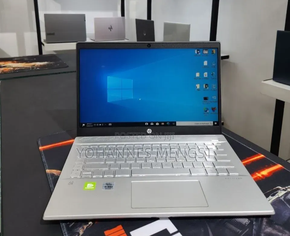 New Laptop HP Pavilion 10 16GB Intel Core i7 SSD 512GB