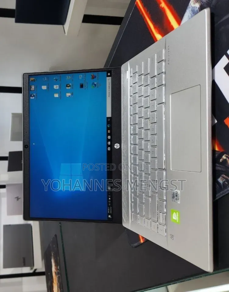 New Laptop HP Pavilion 10 16GB Intel Core i7 SSD 512GB