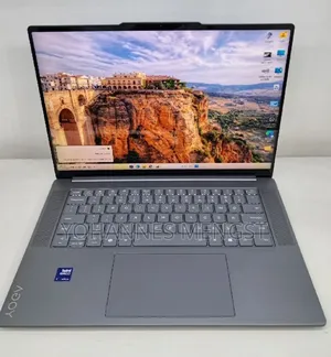 New Laptop Lenovo Yoga 9 32GB Intel Core 7 SSD 1T