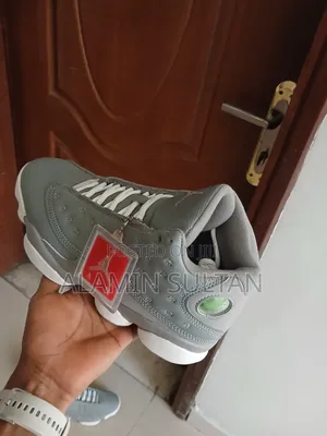 AIR JORDAN Retro 'Wolf Grey'