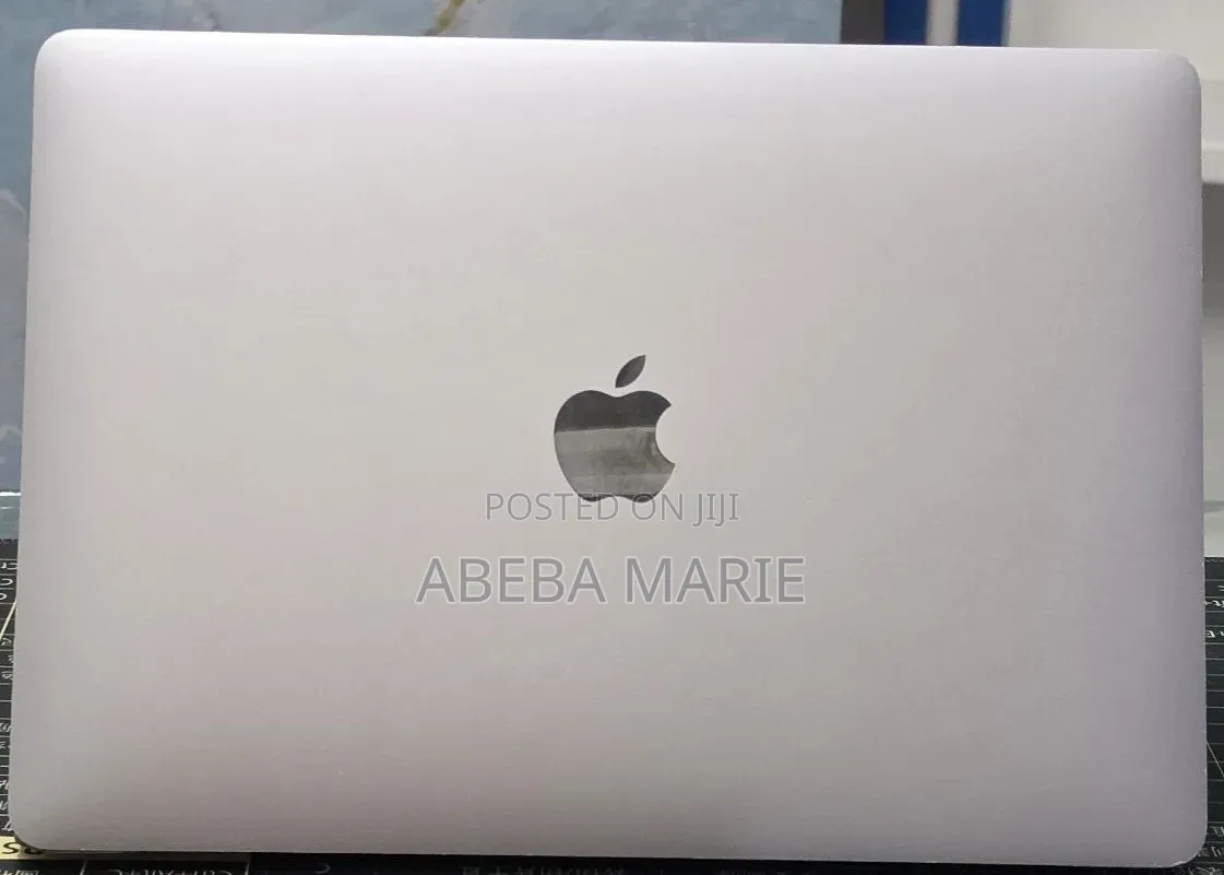 New Laptop Apple MacBook Pro 2022 M2 8GB Apple M2 SSD 256GB
