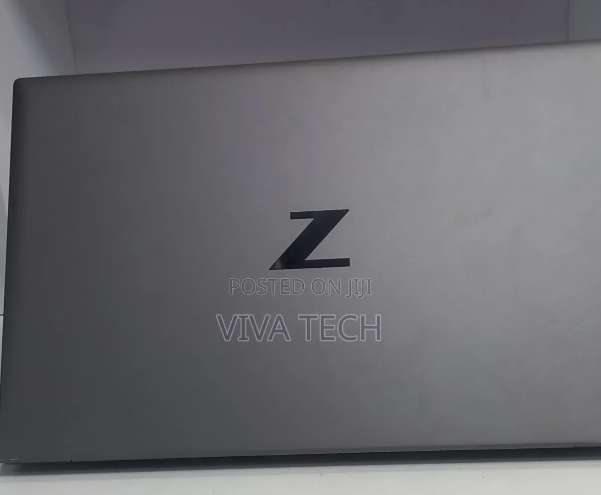New Laptop HP ZBook Studio 16GB Intel Core i7 SSD 512GB
