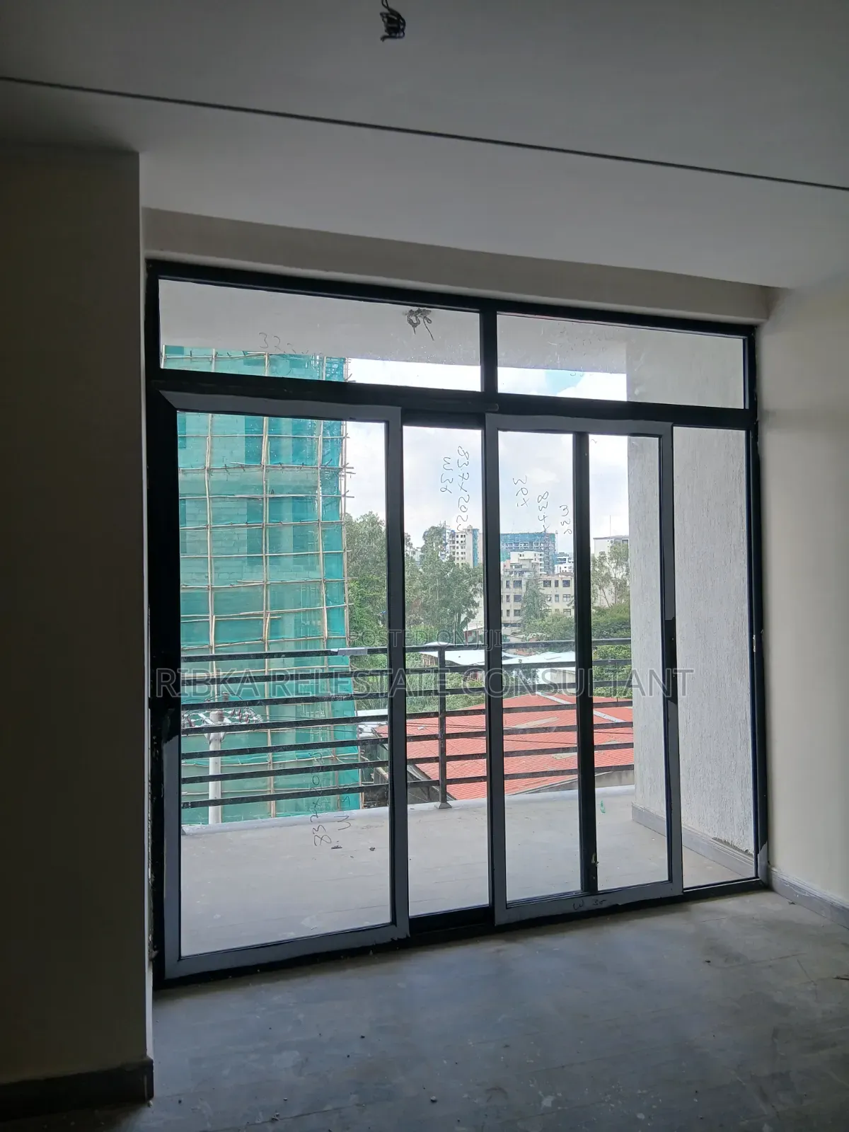 Furnished 3bdrm Apartment in Novak, Bole for sale