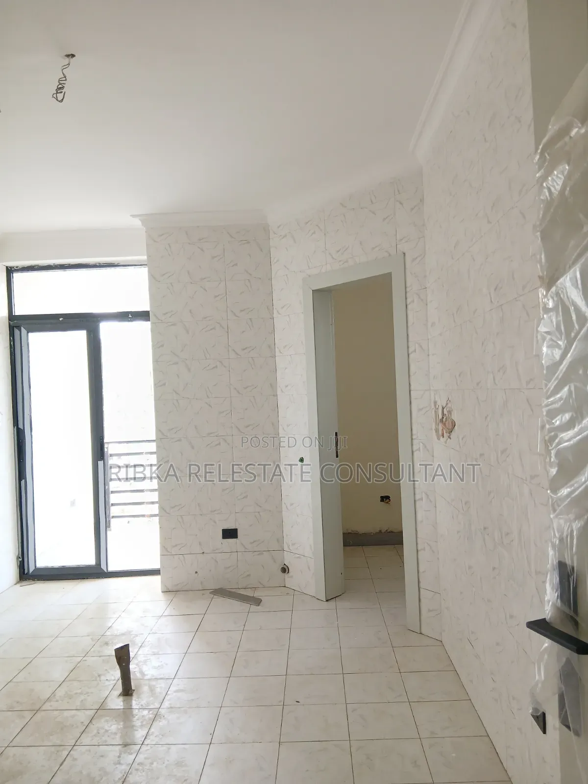 Furnished 3bdrm Apartment in Novak, Bole for sale