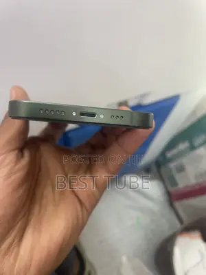 New Apple iPhone 13 128 GB Green