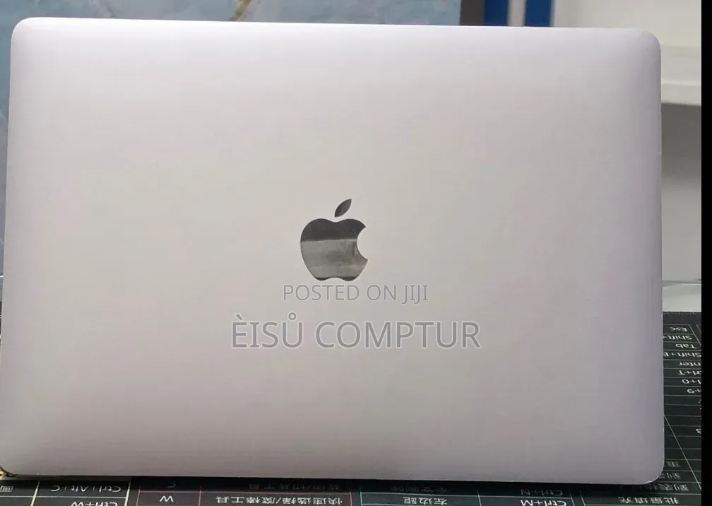 New Laptop Apple MacBook Pro 2023 M2 Pro 8GB Apple M2 SSD 256GB