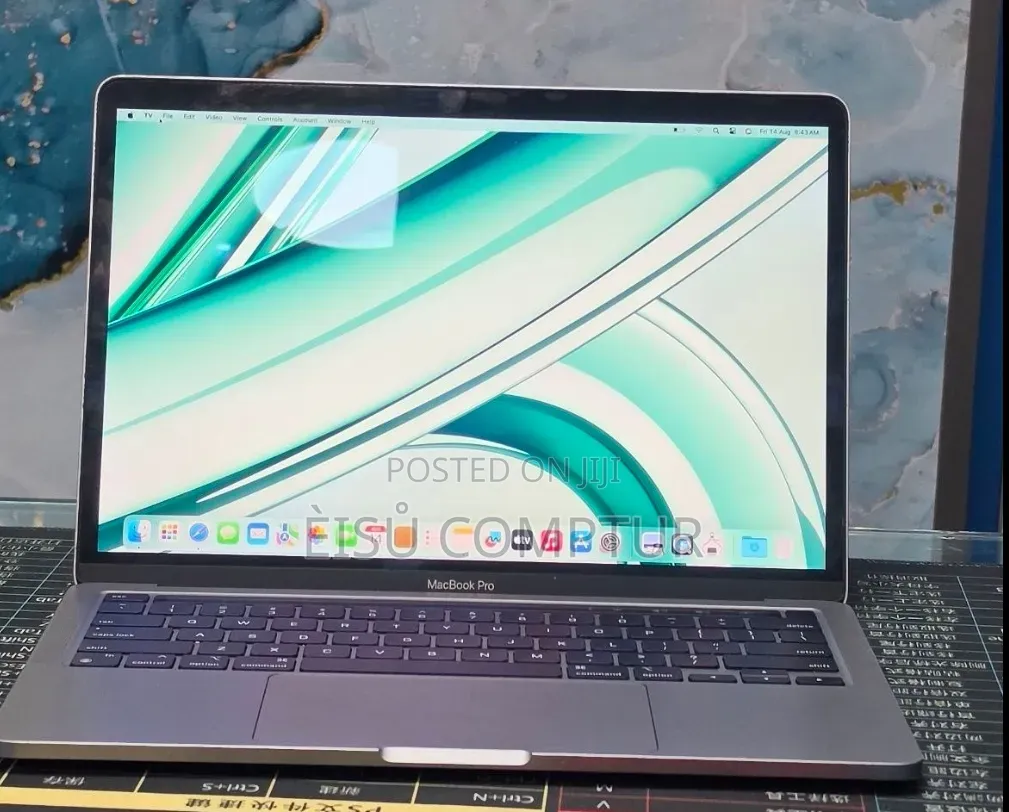 New Laptop Apple MacBook Pro 2023 M2 Pro 8GB Apple M2 SSD 256GB