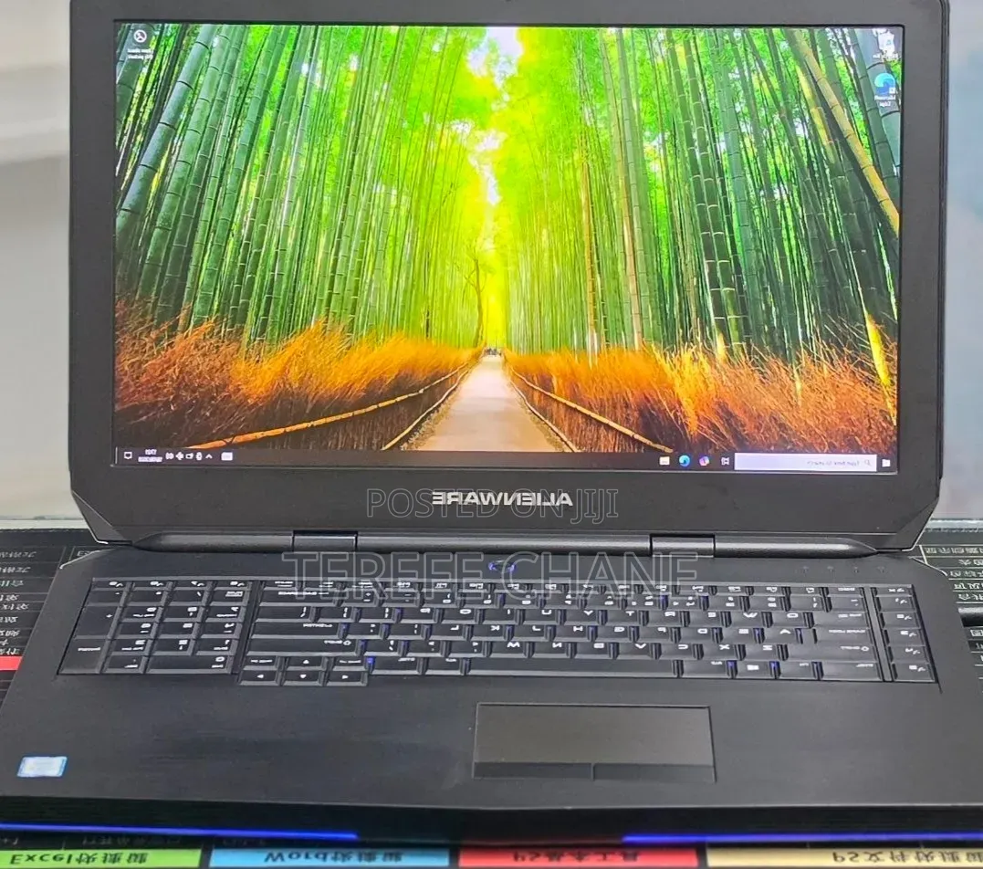 New Laptop Dell Allenware M15 R5 8GB Intel Core i7 SSD 256GB