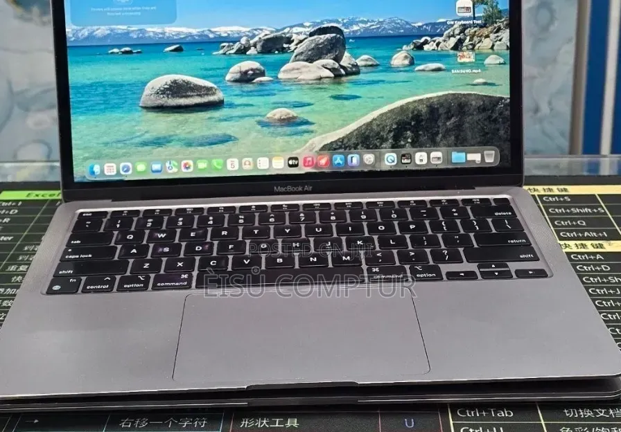 New Laptop Apple MacBook Air 2020 M1 8GB Apple M1 SSD 256GB