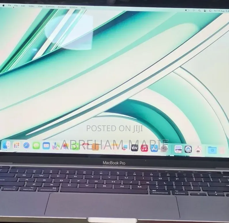 New Laptop Apple MacBook Pro 2022 M2 8GB Apple M2 SSD 256GB