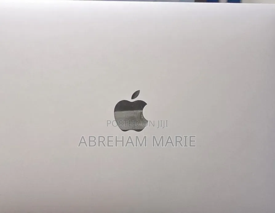 New Laptop Apple MacBook Pro 2022 M2 8GB Apple M2 SSD 256GB