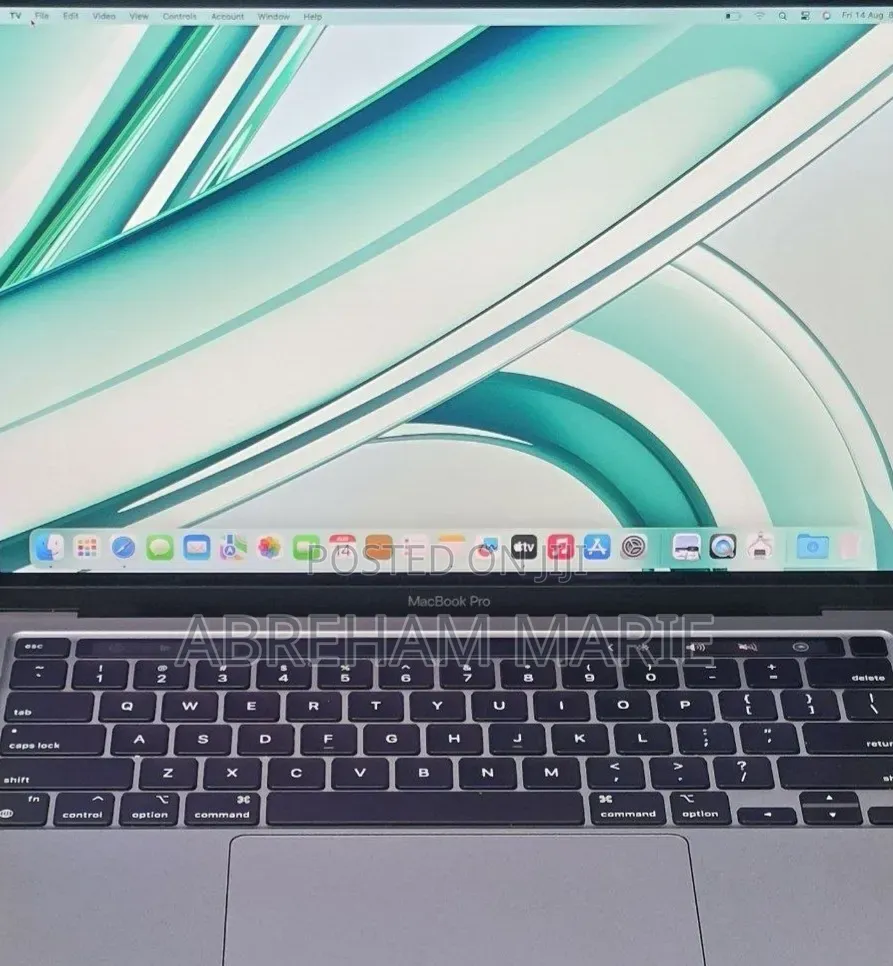 New Laptop Apple MacBook Pro 2022 M2 8GB Apple M2 SSD 256GB