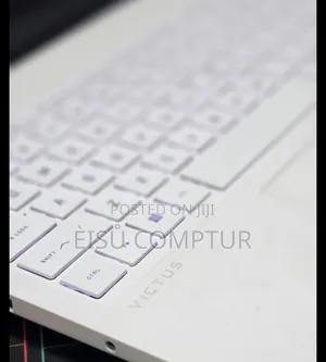 New Laptop HP Victus 16 16GB AMD Ryzen 7 SSD 1T
