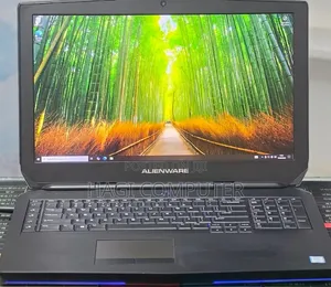 New Laptop Dell Allienware M18 R1 8GB Intel Core i7 SSD 256GB