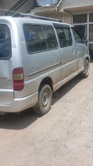 Toyota HiAce 2008 Silver