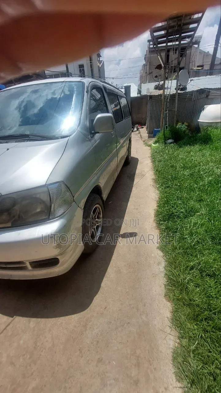 Toyota HiAce 2008 Silver