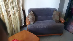 6 Seat Sofa With Center Table