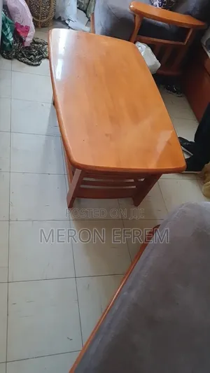 6 Seat Sofa With Center Table