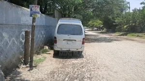 Toyota HiAce 2005 Silver