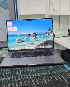 New Laptop Apple MacBook Pro 2021 M1 32GB Apple M1 SSD 512GB