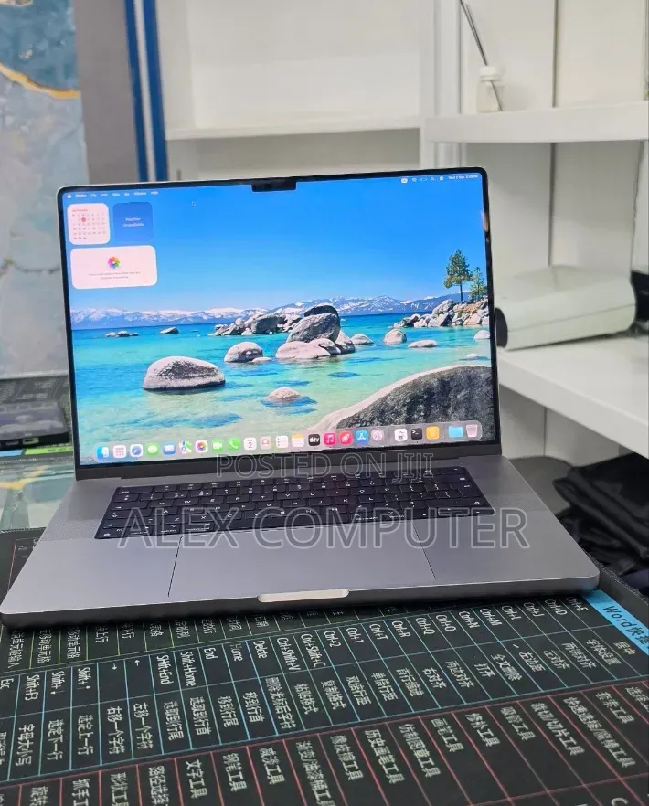 New Laptop Apple MacBook Pro 2021 M1 32GB Apple M1 SSD 512GB
