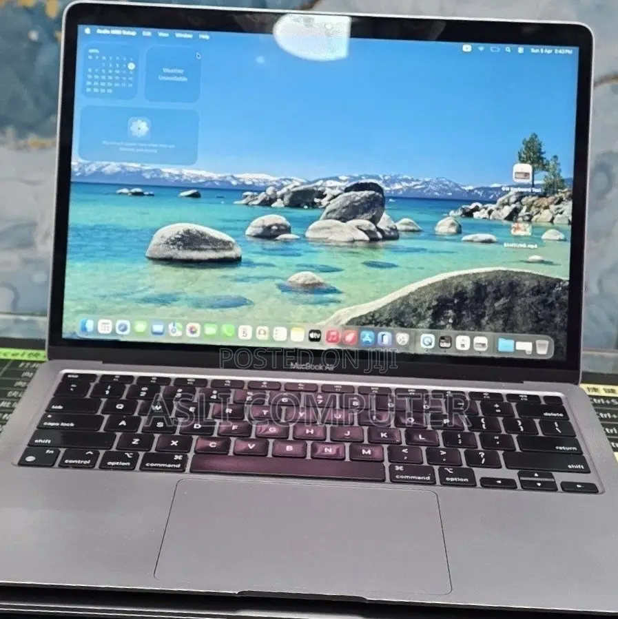 New Laptop Apple MacBook Air 2020 M1 8GB Apple M1 SSD 256GB